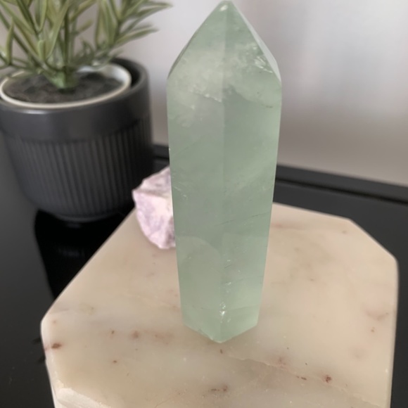 Mini fluorite tower. - Picture 3 of 5